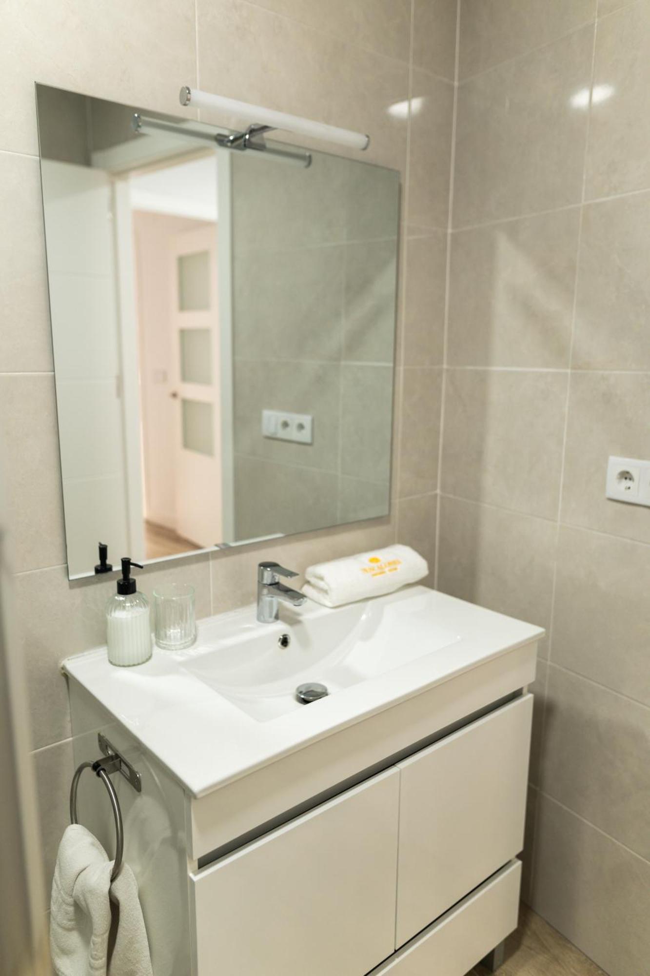 Calvario 53 By 7Escalones Rota Exterior photo
